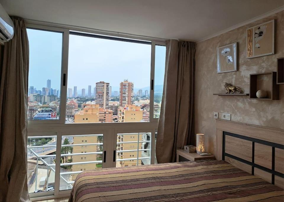 Cozy Studio With Sea View Lägenhet Benidorm Exteriör bild