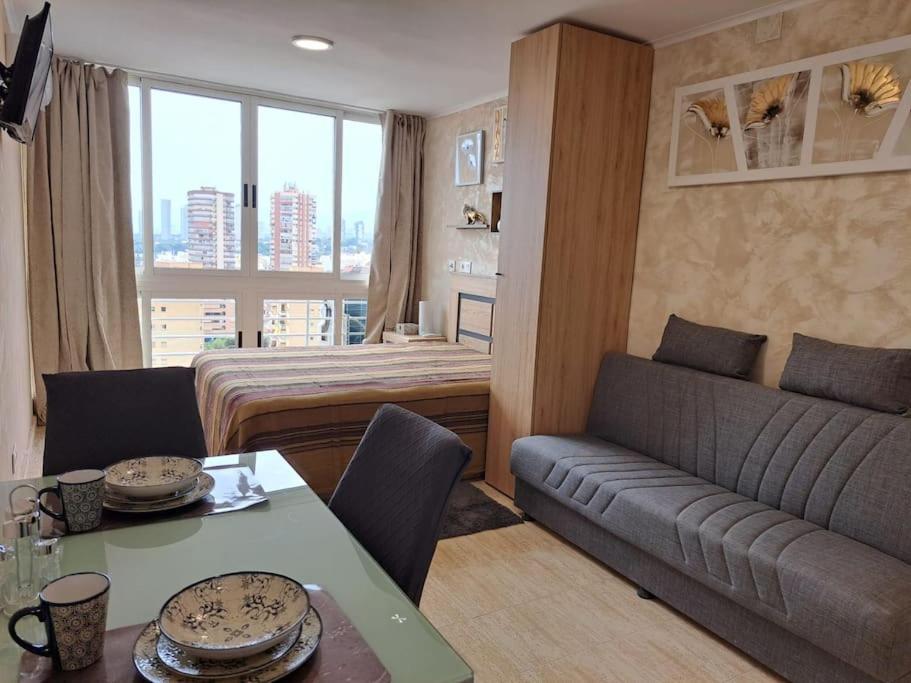 Cozy Studio With Sea View Lägenhet Benidorm Exteriör bild