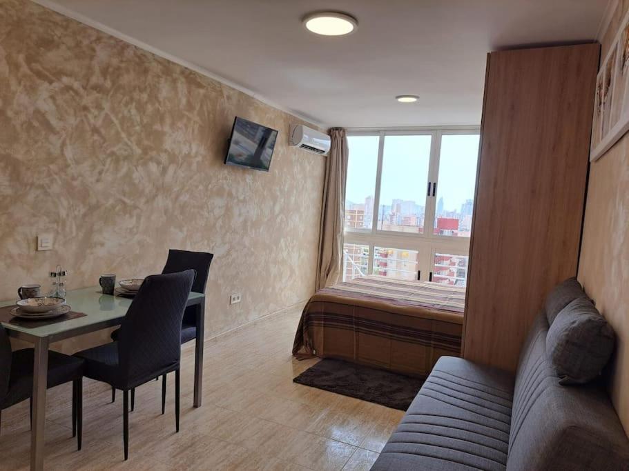 Cozy Studio With Sea View Lägenhet Benidorm Exteriör bild